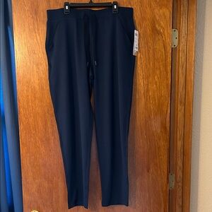 Women’s 32 Degrees Heat Cool navy blue track pants. Size M.